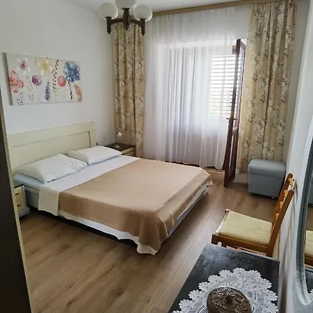 Kampor Lejlighed